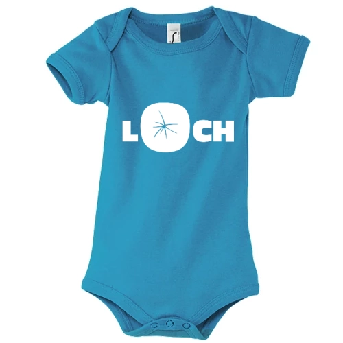 Loch im Shirt Body
