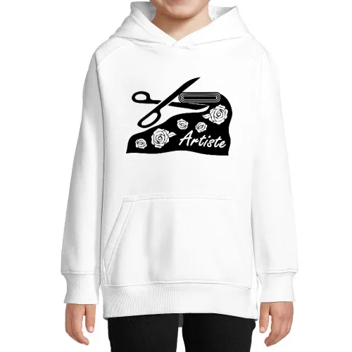 Mit Stoff und Schere zum Kunstprojekt Hoodie