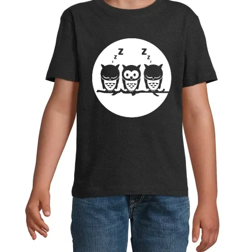 Drei Eule auf Ast vorm Vollmond Kinder T-Shirt