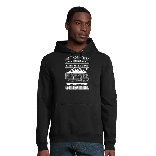 Alter Mann mit Wohnmobil Camping Rente im Gebirge Männer Hoodie