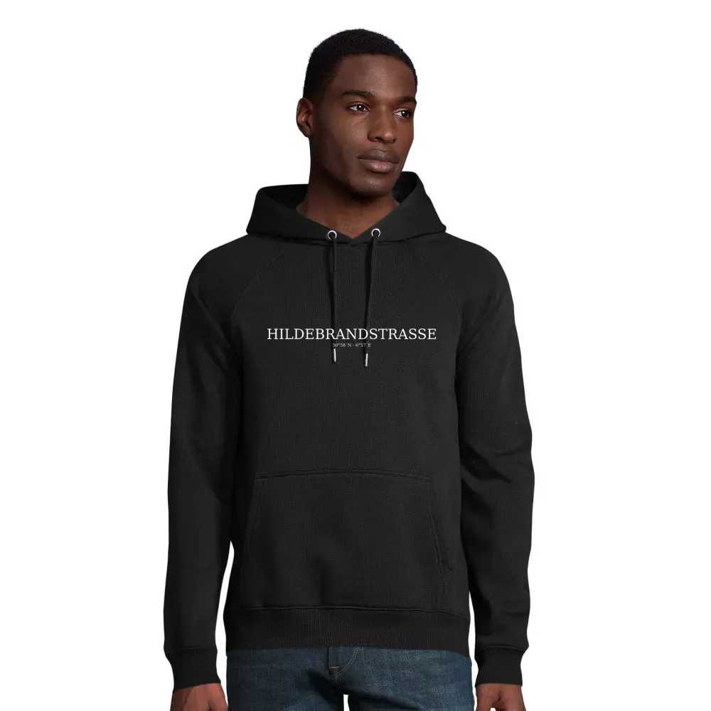 nachhaltiger Männer Hoodie mit Aufdruck 'Hildebrandstraße Koordinaten'
