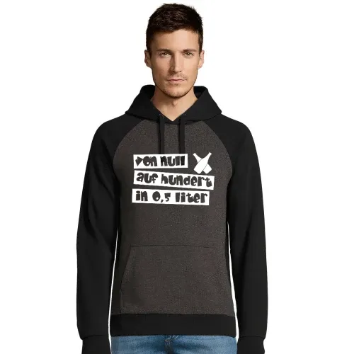 von null auf hundert in 0,5 liter Männer Hoodie