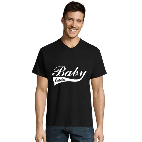 Baby inside Männer T-Shirt