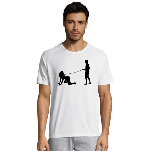 Mann geht mit Frau gassi Männer T-Shirt